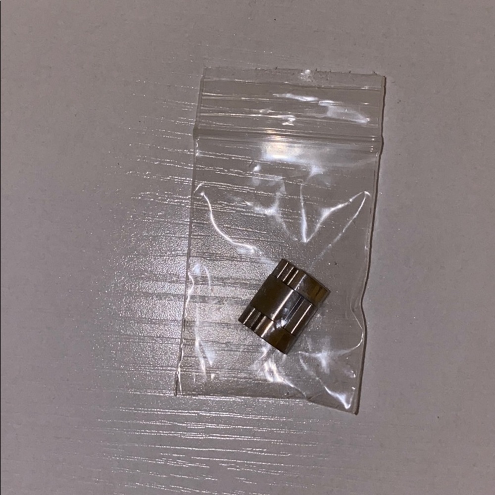 Watch - Picture 3 of 3